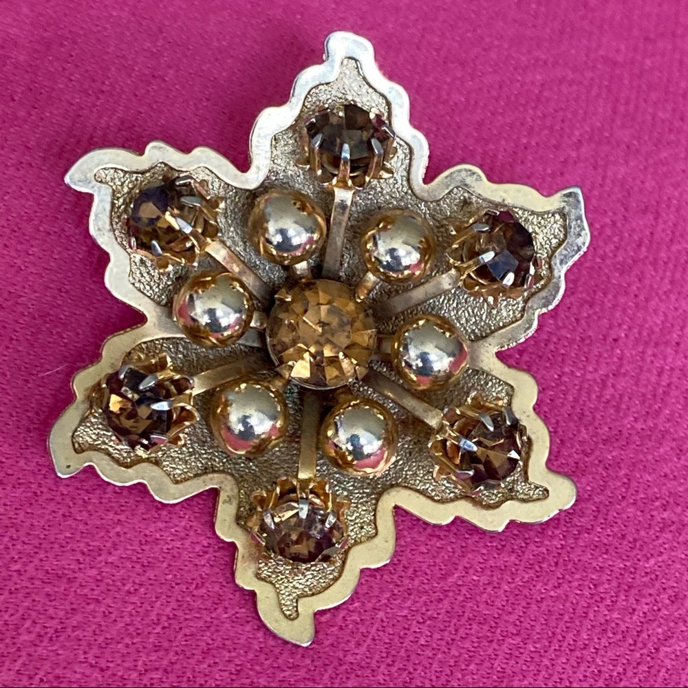 Vintage Gold Costume Rhinestone Brooch